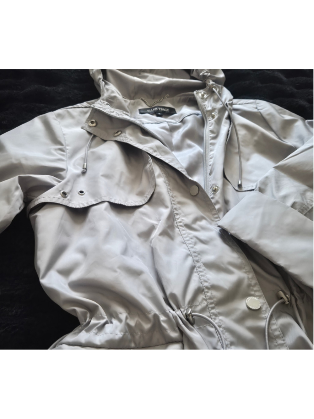 Ellen Tracy Womens M Long Hooded Raincoat Silver Gray Anorak Utility Jacket
